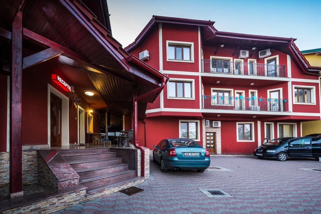 Pensiunea Christiana Arad Exterior foto